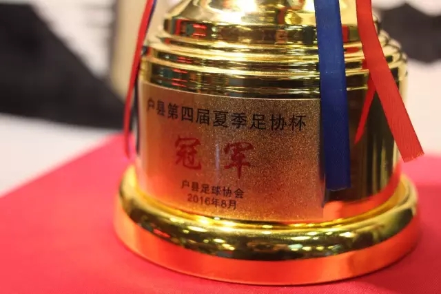 皇马巨星沦为替补，年薪3167万却无缘出场
